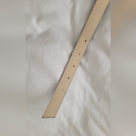 AUTH VALENTINO V  BELT - Picture 3 of 8